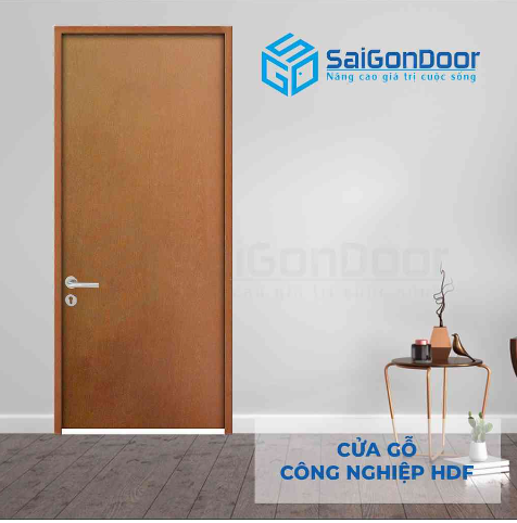 Cửa gỗ công nghiệp hdf được thi công bởi SaiGonDoor
